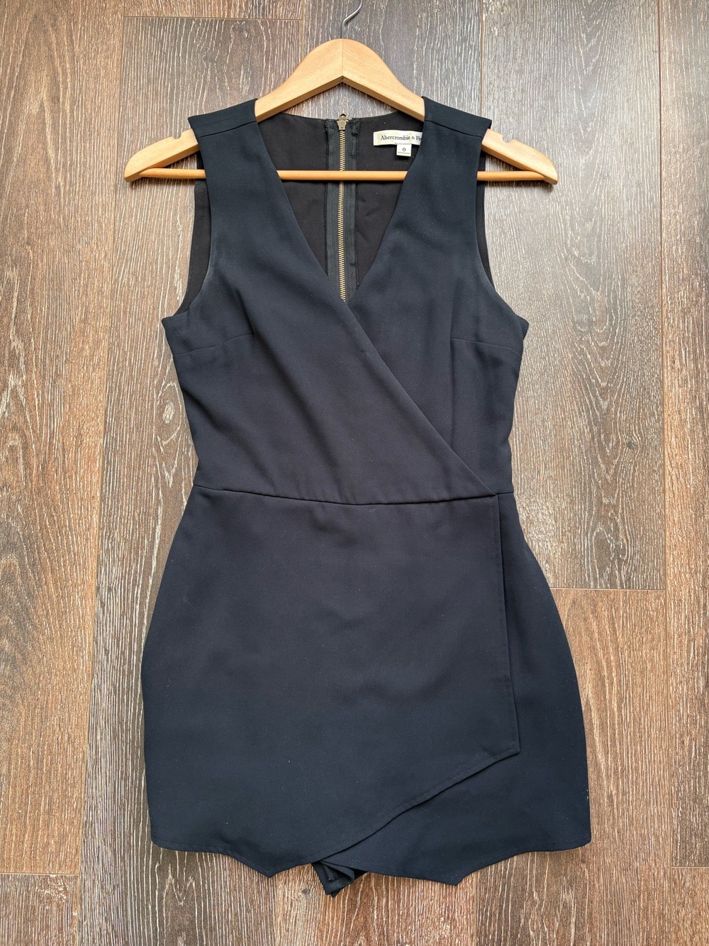 Abercrombie & Fitch Black Sleeveless Wrap Romper Size 0